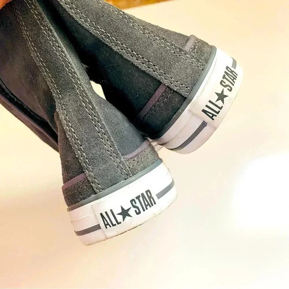 Converse Chuck Taylor All Star Beverly Mid Boots - Picture 8 of 11